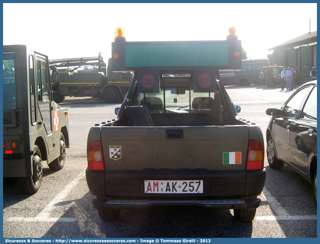 AM CK978
Aeronautica Militare Italiana
Fiat Strada II serie
Parole chiave: AMI;A.M.I.;Aeronautica;Militare;Italiana;Fiat;Strada