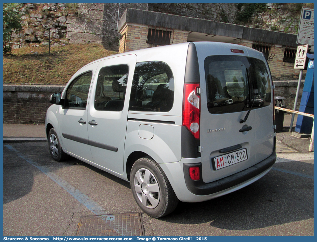 AM CM300
Aeronautica Militare Italiana
Renault Kangoo II serie
Parole chiave: AMI;A.M.I.;Aeronautica;Militare;Italiana;Renault;Kangoo