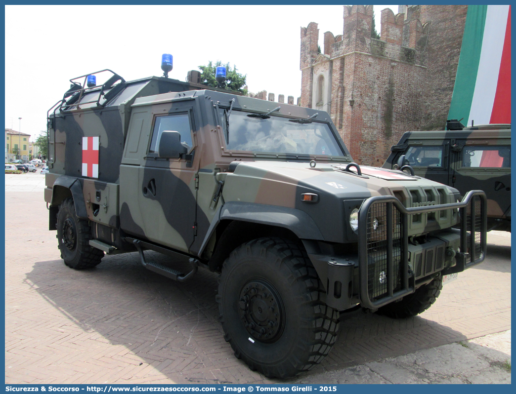 AM CM328
Aeronautica Militare Italiana
Servizio Sanitario
Iveco VTLM Lince
Parole chiave: AM;AMI;A.M.;A.M.I.;Aeronautica;Militare;Italiana;Servizio;Sanitario;Iveco;VTLM;V.T.L.M.;Lince;CM328