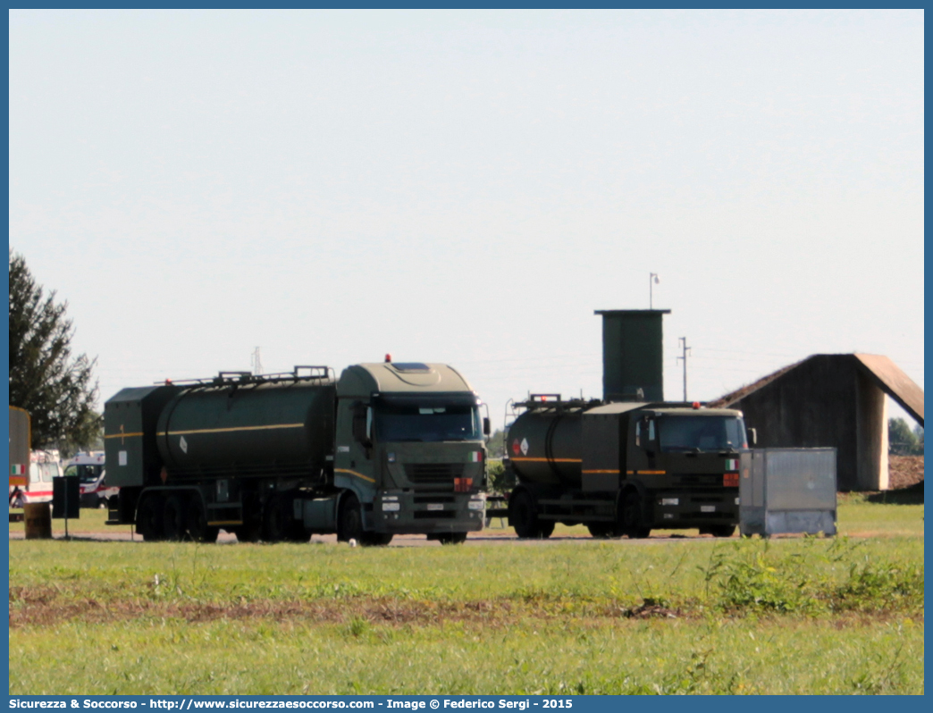 -
Aeronautica Militare Italiana
Iveco Stralis AS440S48 I serie
Parole chiave: AMI;A.M.I.;Aeronautica;Militare;Italiana;Iveco;Stralis;AS440S48