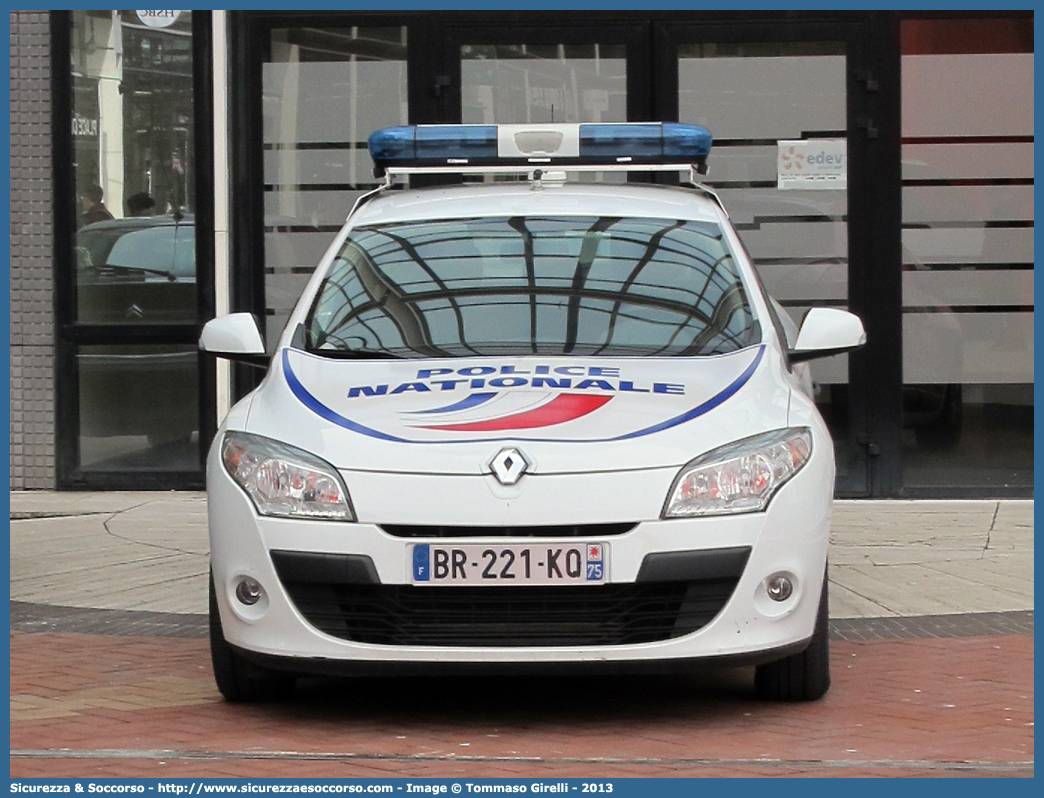 -
République Française
Police Nationale
Renault Megane IV generation
Parole chiave: Repubblica;Francese;République;Française;Police;Nationale;Polizia;Nazionale;Renault;Megane