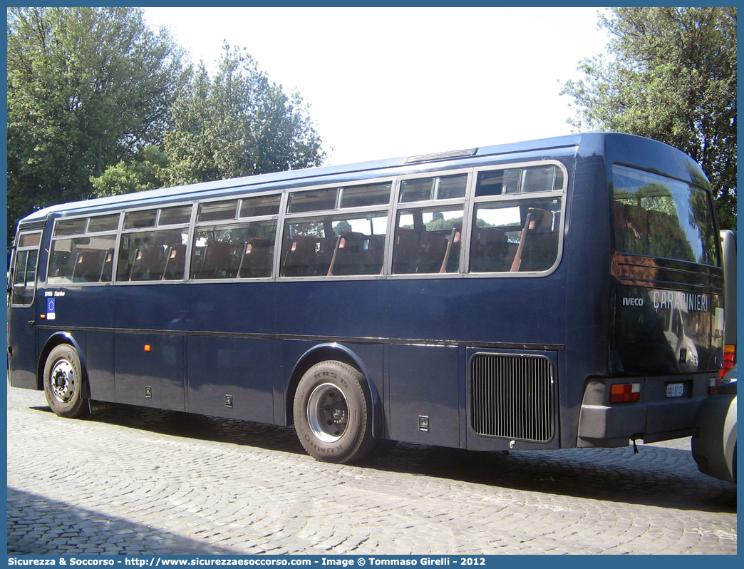 CC 197CE
Arma dei Carabinieri
Iveco 370S Turbo
Parole chiave: CC;C.C.;Arma;dei;Carabinieri;Bus;Minibus;Iveco;370;S;Turbo;197CE