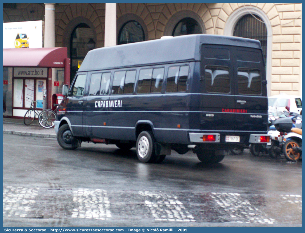 CC 967DE
Arma dei Carabinieri
Iveco Daily 45-10 II serie
Parole chiave: CC;C.C.;Arma;dei;Carabinieri;Bus;Minibus;Iveco;Daily;45-10;45.10;45;10