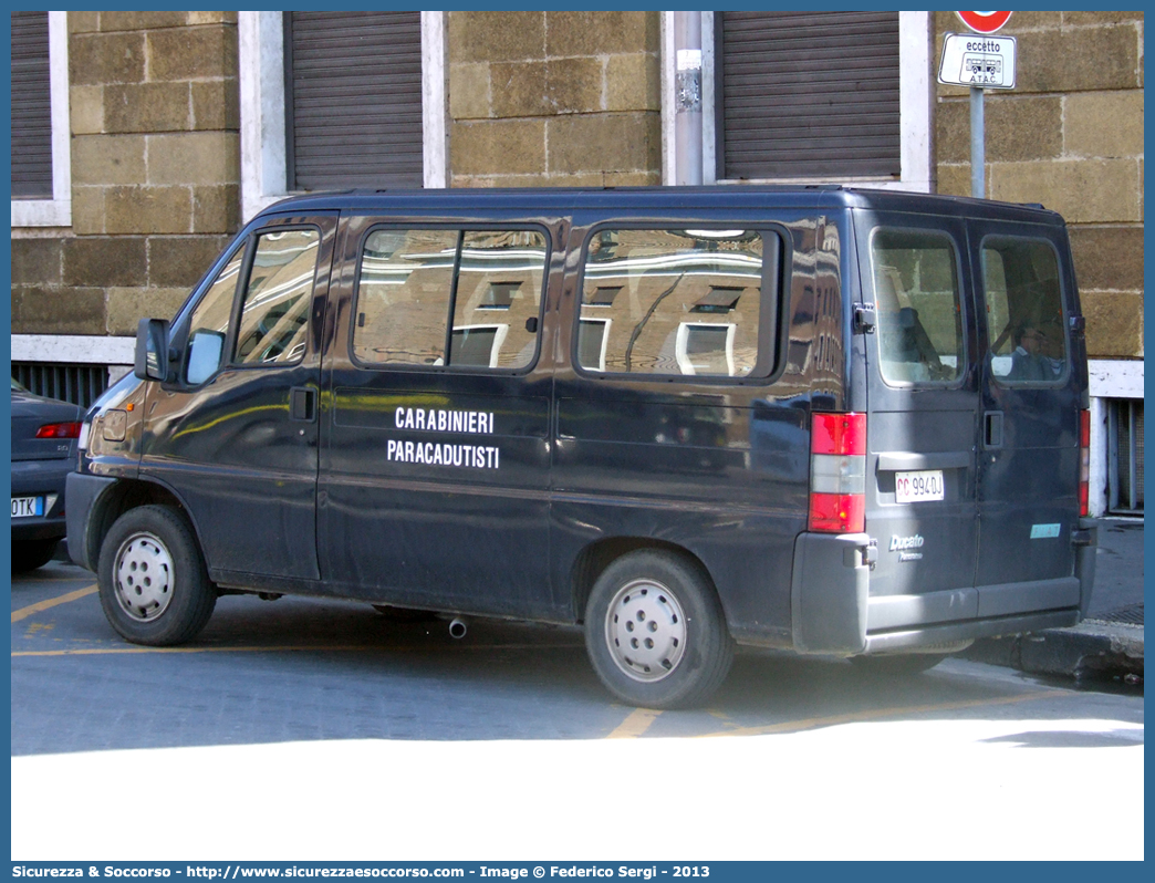 CC 994DJ
Arma dei Carabinieri
1° Reggimento Carabinieri "Tuscania"
Fiat Ducato II serie
Parole chiave: CC;C.C.;Arma;Carabinieri;Reggimento;Paracadutisti;Tuscania;Fiat;Ducato