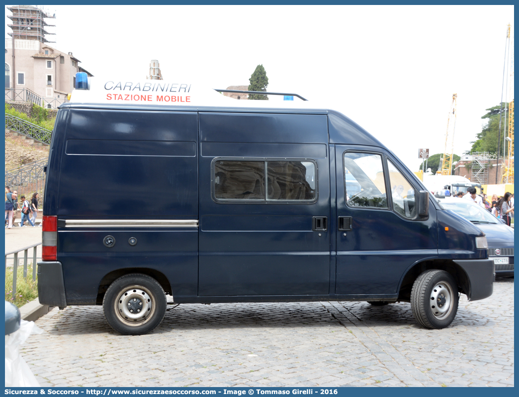 CC AU289
Arma dei Carabinieri
Fiat Ducato II serie
Stazione Mobile
Allestitore Elevox S.r.l.
Parole chiave: CC;C.C.;Arma;Carabinieri;Fiat;Ducato;Stazione;Mobile;Elevox