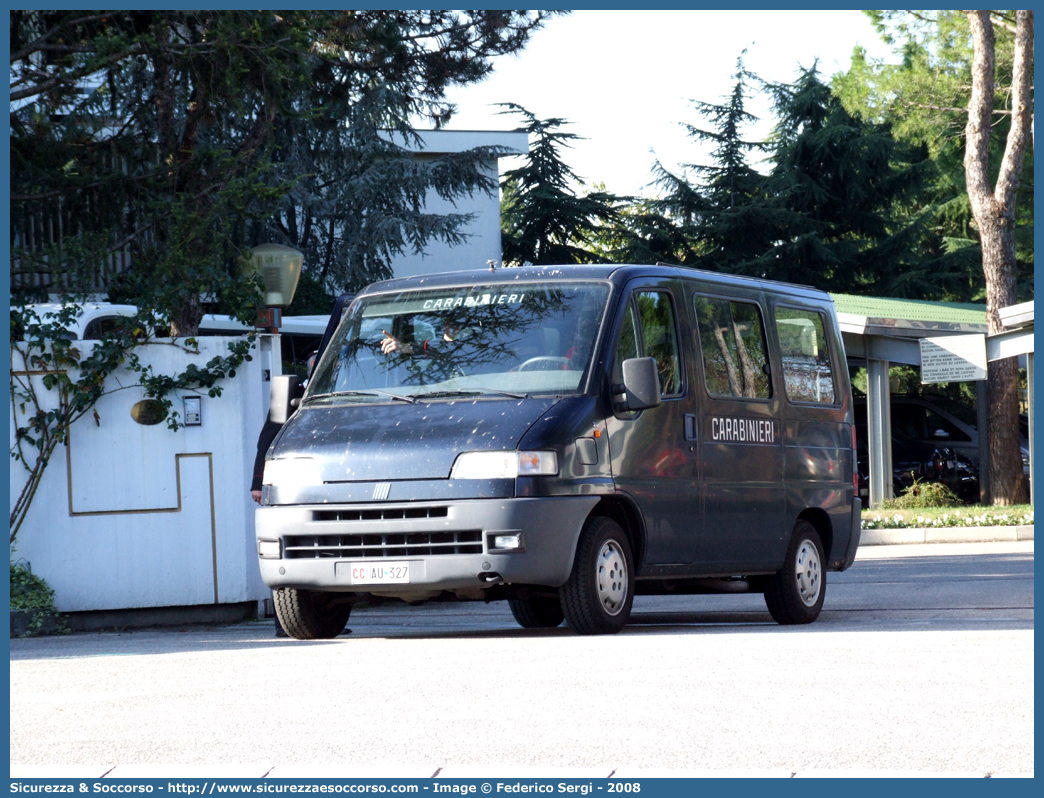 CC AU327
Arma dei Carabinieri
Fiat Ducato II serie
Parole chiave: CC;C.C.;dei;Arma;Carabinieri;Bus;Minibus;Fiat;Ducato;AU327