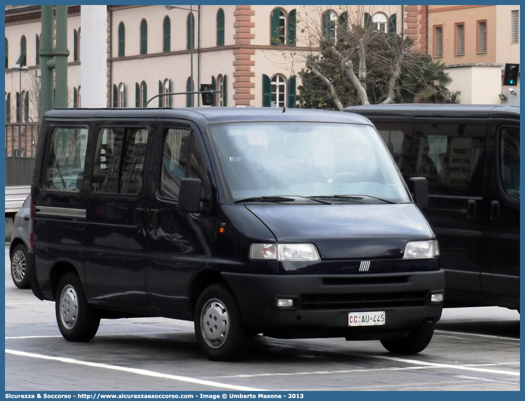 CC AU445
Arma dei Carabinieri
Fiat Ducato II serie
Parole chiave: CC;C.C.;dei;Arma;Carabinieri;Bus;Minibus;Fiat;Ducato;AU445