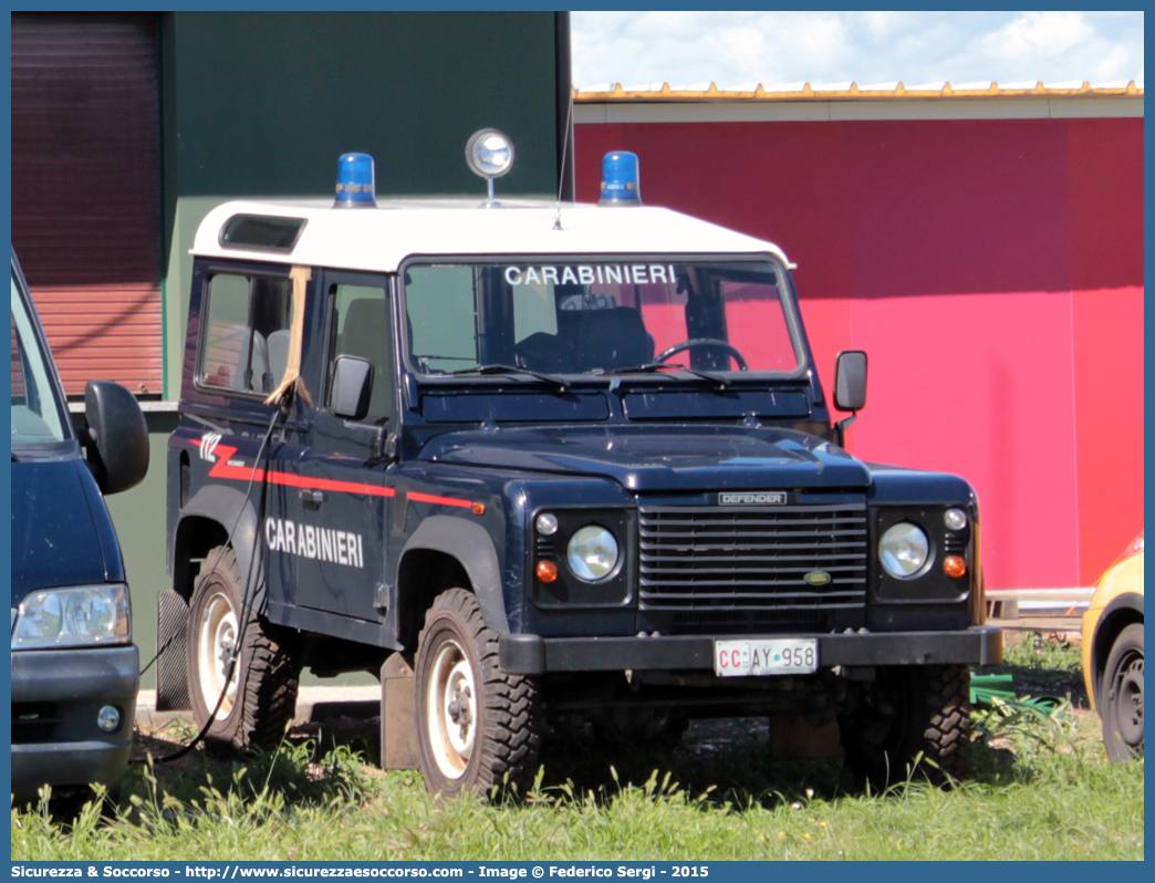 CC AY958
Arma dei Carabinieri
Land Rover Defender 90
Parole chiave: CC;C.C.;Arma;dei;Carabinieri;Land;Rover;Defender;90