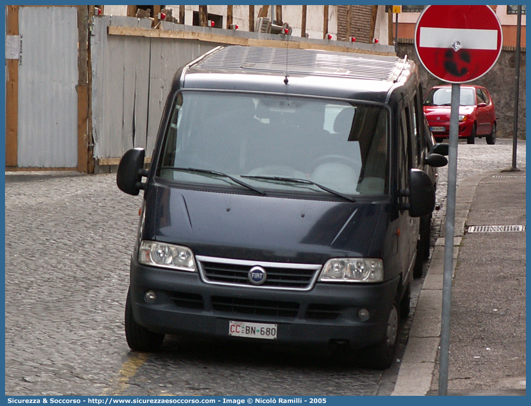 CC BN680
Arma dei Carabinieri
Fiat Ducato II serie restyling
Parole chiave: CC;C.C.;dei;Arma;Carabinieri;Bus;Minibus;Fiat;Ducato;BN680