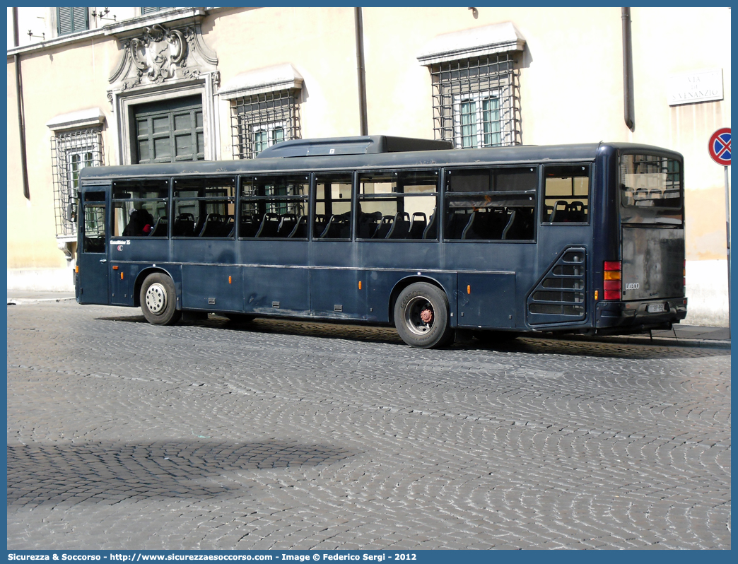 CC BP958
Arma dei Carabinieri
Iveco Cacciamali Eurorider C35
Parole chiave: CC;C.C.;Arma;dei;Carabinieri;Bus;Minibus;Iveco;Cacciamali;Eurorider;C35