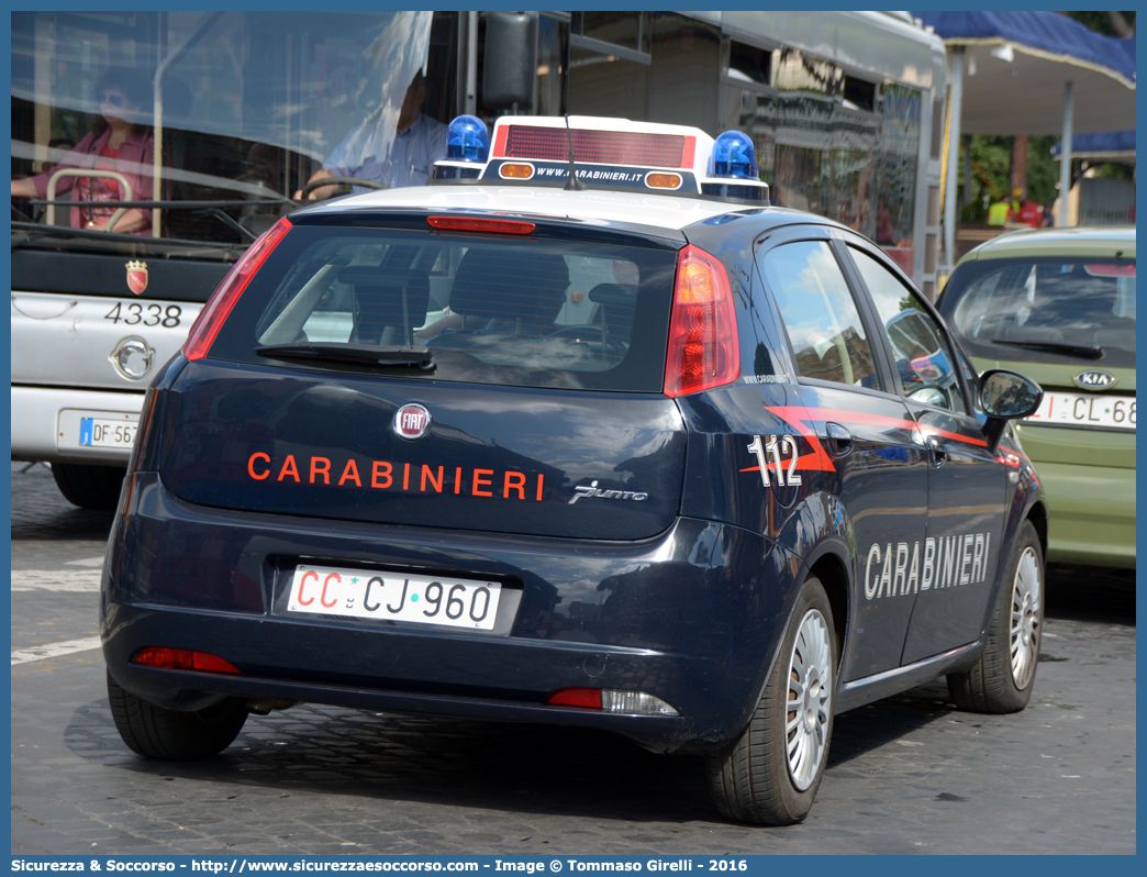 CC CJ960
Arma dei Carabinieri
Fiat Grande Punto
(con sistema E.V.A.)
Parole chiave: CC;C.C.;Arma;Carabinieri;Fiat;Grande;Punto;sistema;EVA;E.V.A.