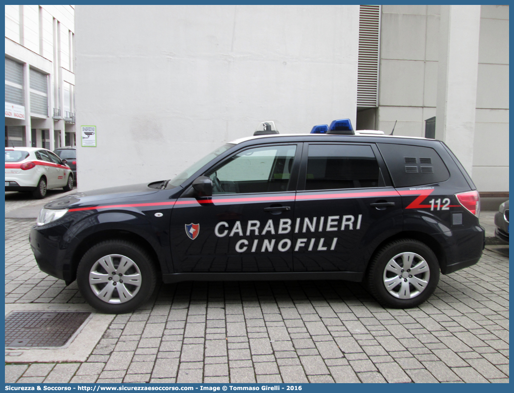 CC CX569
Arma dei Carabinieri
Centro e Nuclei Cinofili
Subaru Forester V serie
Allestitore Elevox S.r.l.
Parole chiave: CC;C.C.;Arma;Carabinieri;Centro;Nuclei;Nucleo;Cinofili;Subaru;Forester;Elevox