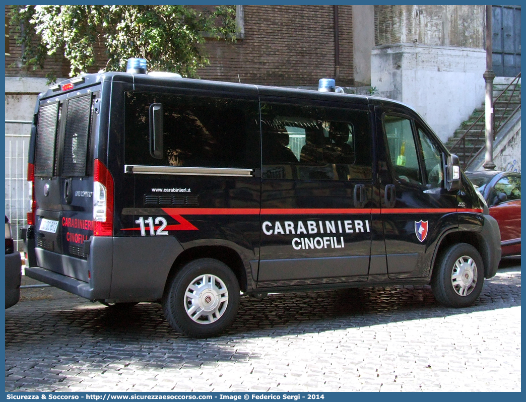 CC DC812
Arma dei Carabinieri
Centro e Nuclei Cinofili
Fiat Ducato III serie
Parole chiave: CC;C.C.;Arma;Carabinieri;Centro;Nucleo;Cinofili;Fiat;Ducato