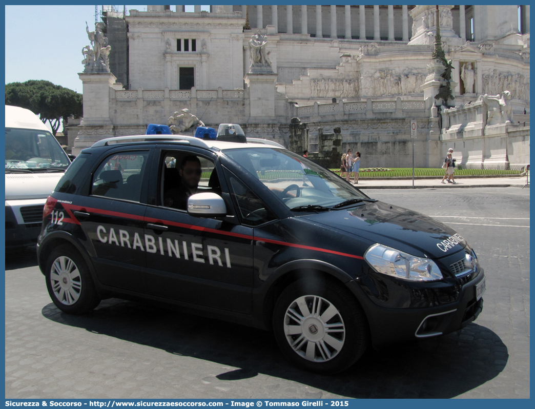 CC DH724
Arma dei Carabinieri
Fiat Sedici II serie
Parole chiave: CC;C.C.;Arma;dei;Carabinieri;Fiat;Sedici;DH724