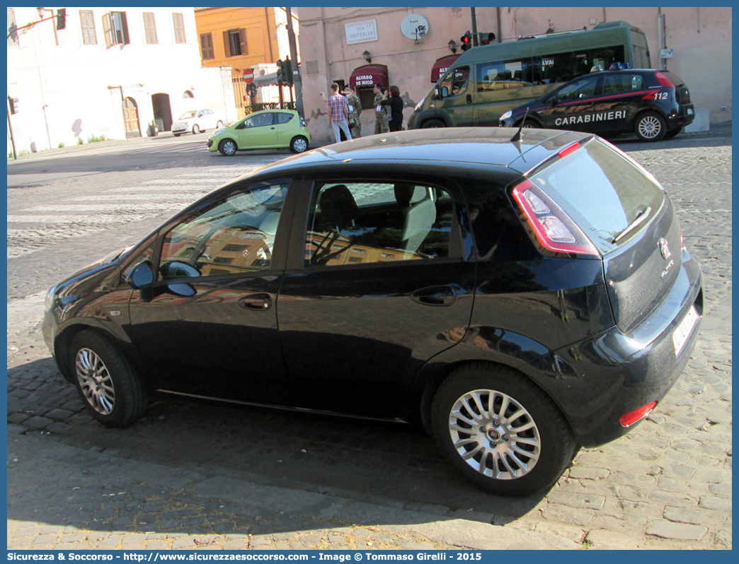 CC DI791
Arma dei Carabinieri
Fiat Punto IV serie
Parole chiave: CC;C.C.;Arma;dei;Carabinieri;Fiat;Punto;DI791