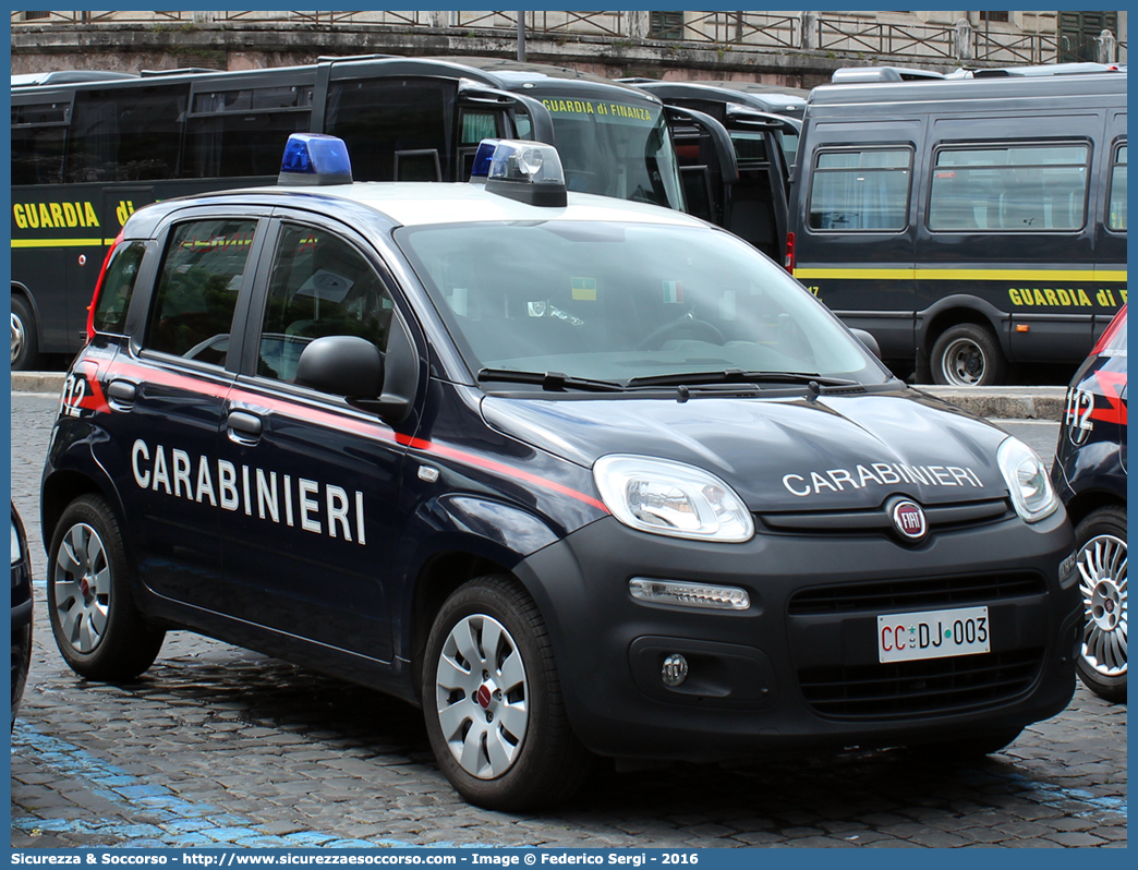 CC DJ003
Arma dei Carabinieri
Fiat Nuova Panda II serie
(I fornitura)
Parole chiave: CC;C.C.;Arma;dei;Carabinieri;Fiat;Nuova;Panda