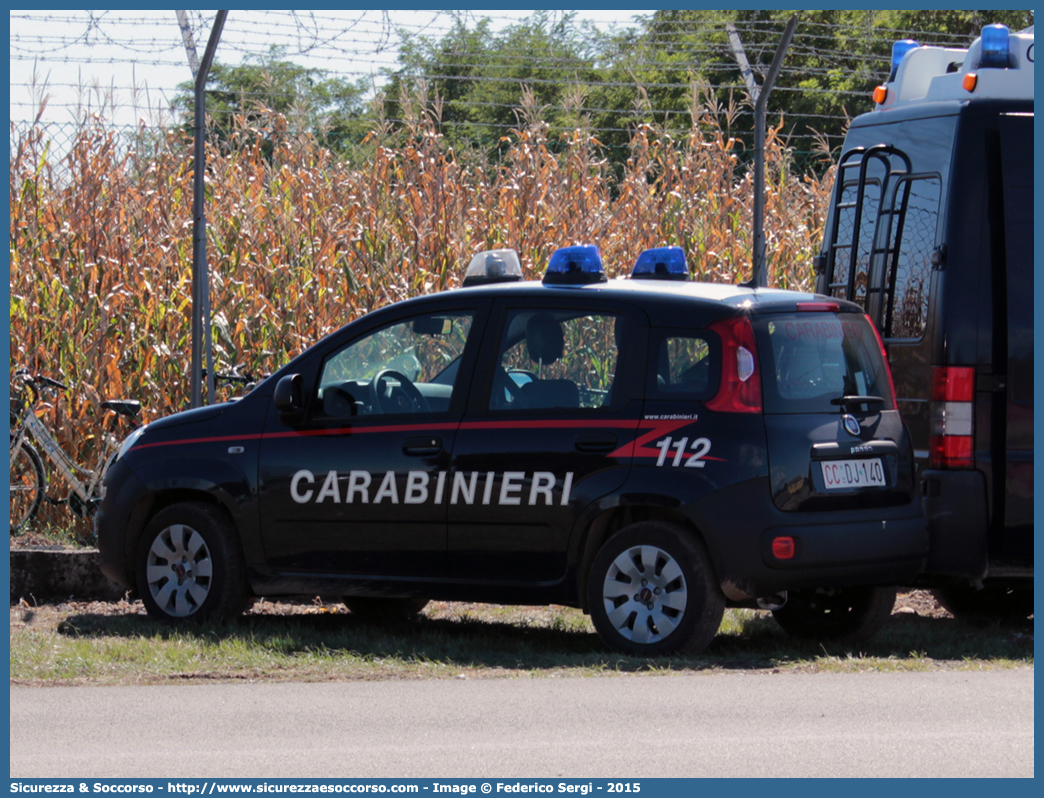 CC DJ140
Arma dei Carabinieri
Fiat Nuova Panda II serie
(I fornitura)
Parole chiave: CC;C.C.;Arma;dei;Carabinieri;Fiat;Nuova;Panda