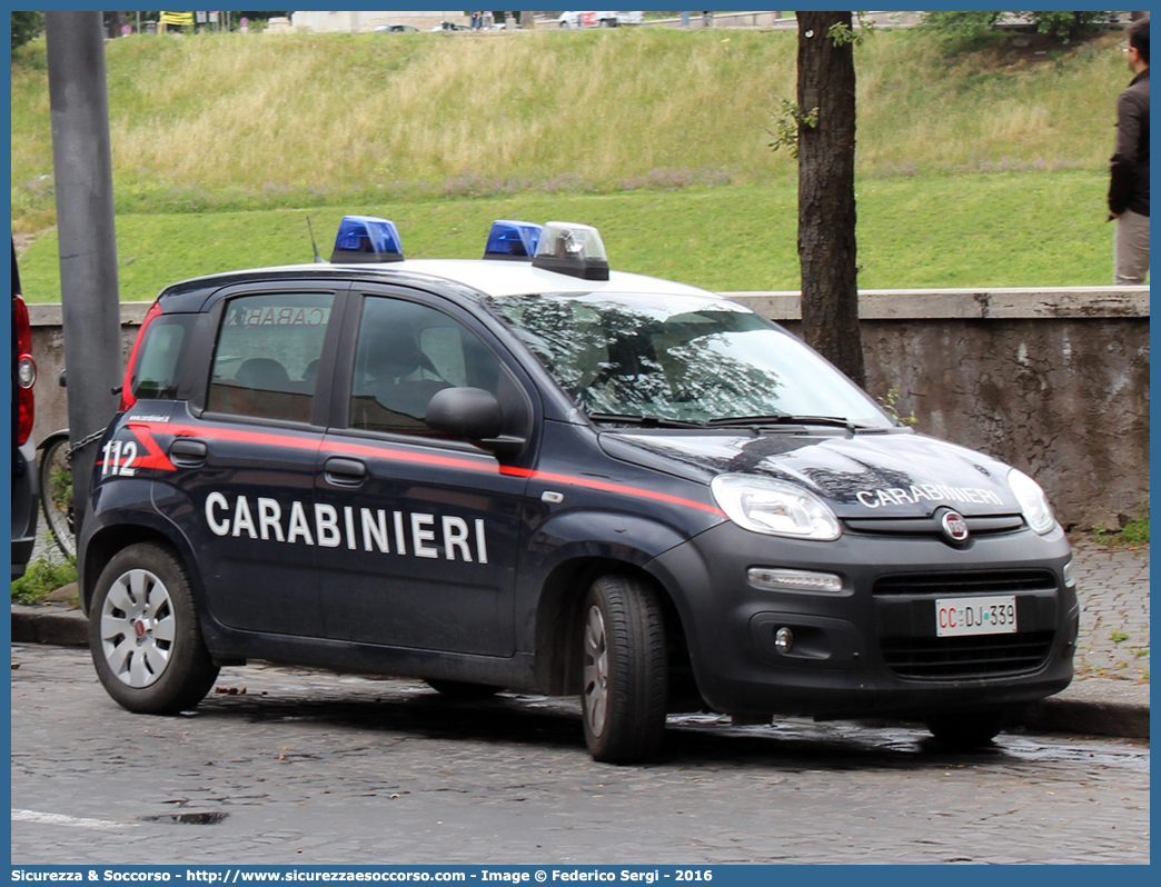 CC DJ339
Arma dei Carabinieri
Fiat Nuova Panda II serie
(I fornitura)
Parole chiave: CC;C.C.;Arma;dei;Carabinieri;Fiat;Nuova;Panda