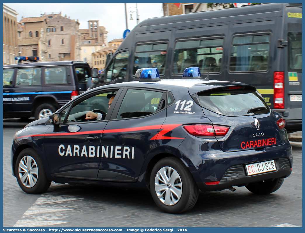 CC DJ826
Arma dei Carabinieri
Renault Clio VI serie
Allestitore Focaccia Group S.r.l.
Parole chiave: CC;C.C.;Arma;dei;Carabinieri;Nucleo;Radiomobile;Radio;Mobile;Pattuglia;Pattuglie;Mobile;Mobili;di;Zona;Focaccia;Renault;Clio