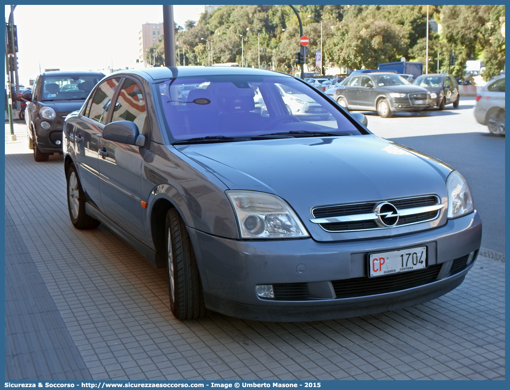 CP 1704
Corpo delle Capitanerie di Porto
Guardia Costiera 
Opel Vectra III serie
Parole chiave: C.P.;G.C.;CP;GC;Guardia Costiera;Capitaneria di Porto;Opel;Vectra;1704