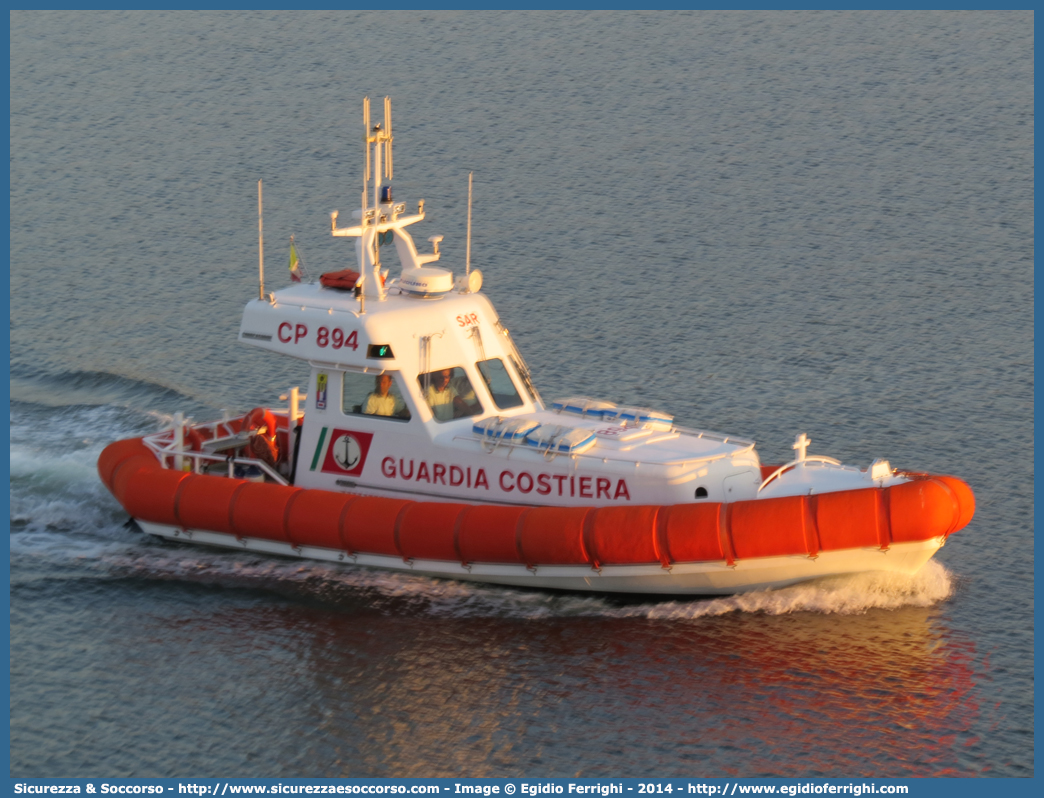 CP 894
Corpo delle Capitanerie di Porto
Guardia Costiera
Vedetta Costiera Classe 802
Cantieri Navali CodecasaDue S.p.A.
Parole chiave: CP;C.P.;G.C.;GC;Guardia;Costiera;Capitaneria;Capitanerie;Porto;Vedetta;Vedette;Costiera;Costiere;Classe;802;CodecasaDue