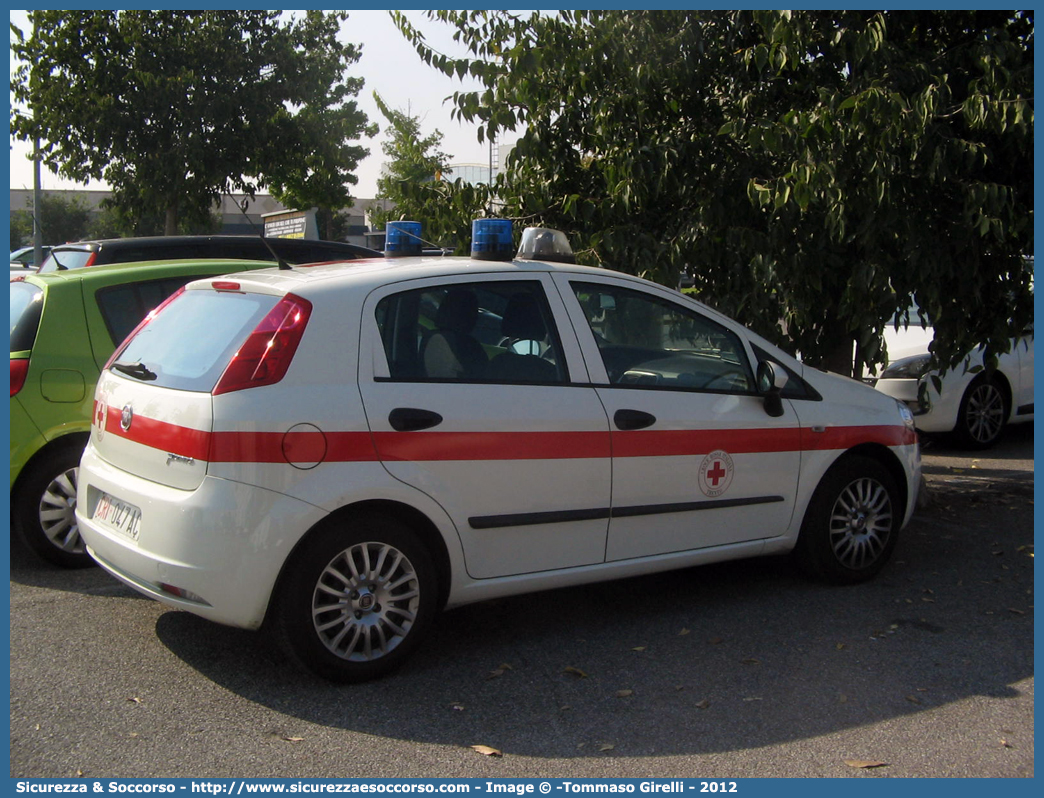 CRI 047AC
Croce Rossa Italiana
Trento
Fiat Grande Punto
Parole chiave: CRI;C.R.I.;Croce;Rossa;Italiana;Fiat;Grande;Punto;Trento;047AC