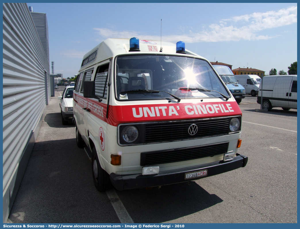 CRI 12369
Croce Rossa Italiana
Treviso
Volkswagen Transporter T3
Unità Cinofila
Parole chiave: CRI;C.R.I.;Croce Rossa Italiana;Cinofili;Unità;Cinofila;Cinofile;Soccorsi;Speciali;Volkswagen;Transporter;T3