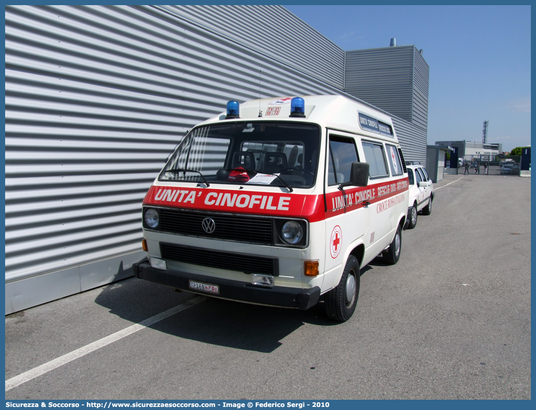 CRI 12369
Croce Rossa Italiana
Treviso
Volkswagen Transporter T3
Unità Cinofila
Parole chiave: CRI;C.R.I.;Croce Rossa Italiana;Cinofili;Unità;Cinofila;Cinofile;Soccorsi;Speciali;Volkswagen;Transporter;T3