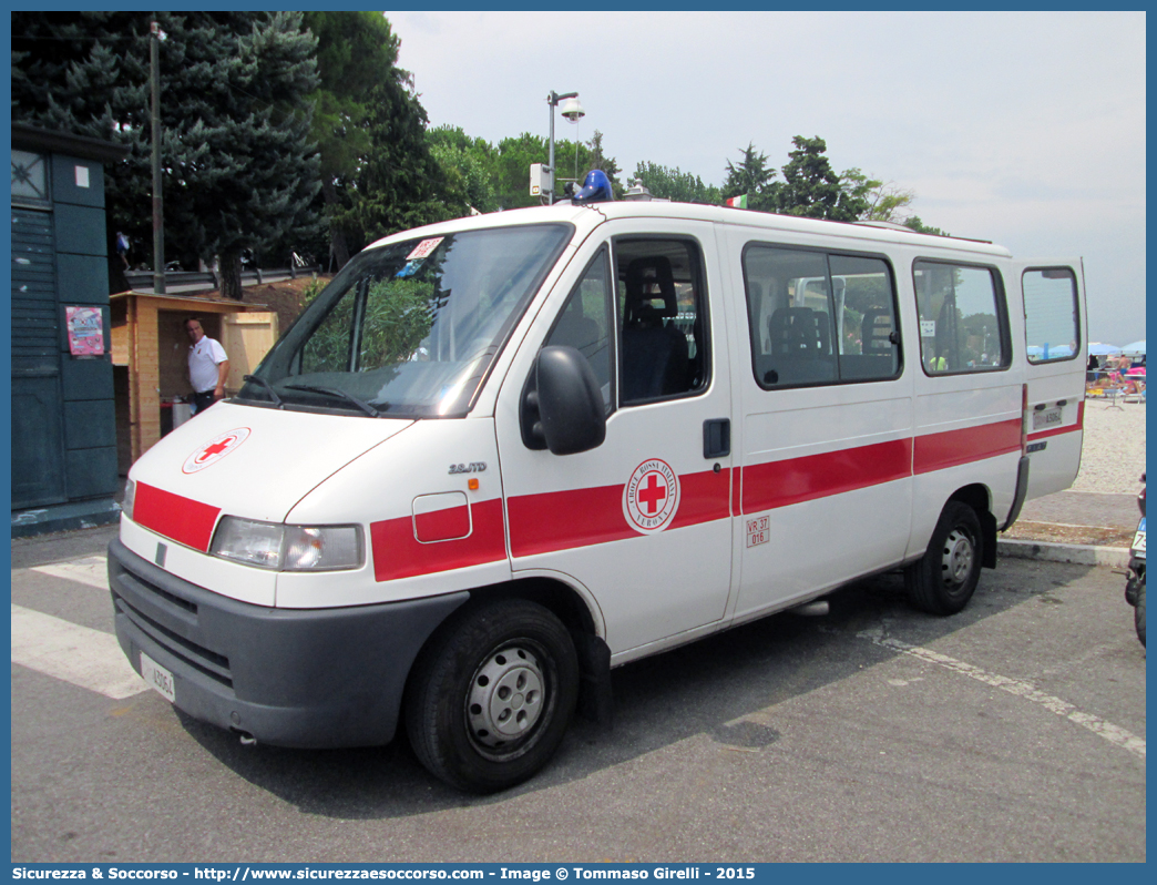 CRI A3064
Croce Rossa Italiana
Verona
Fiat Ducato II serie
Parole chiave: CRI;C.R.I.;Croce;Rossa;Italiana;Fiat;Ducato