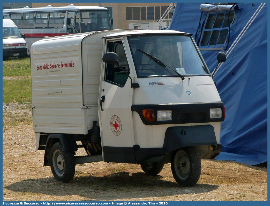 CRI 956
Croce Rossa Italiana
Mantova
Piaggio Ape 50
Parole chiave: CRI;C.R.I.;Croce Rossa Italiana;Mantova;Piaggio;Ape;50