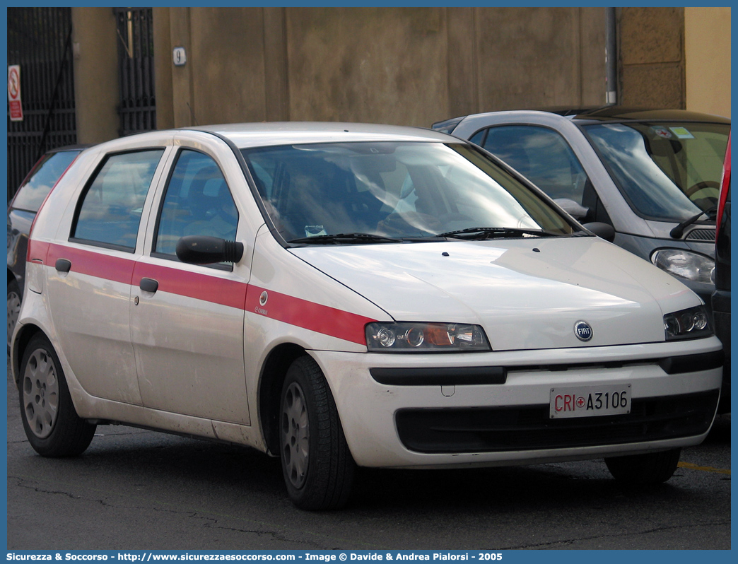 CRI A3106
Croce Rossa Italiana
Fiat Punto II serie
Parole chiave: C.R.I.;CRI;Croce;Rossa;Italiana;Fiat;Punto;A3106