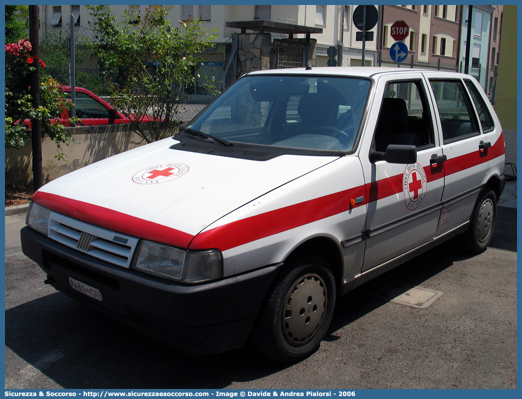 CRI A481
Croce Rossa Italiana
Fiat Uno II serie
Parole chiave: CRI;C.R.I.;Croce;Rossa;Italiana;Fiat;Uno