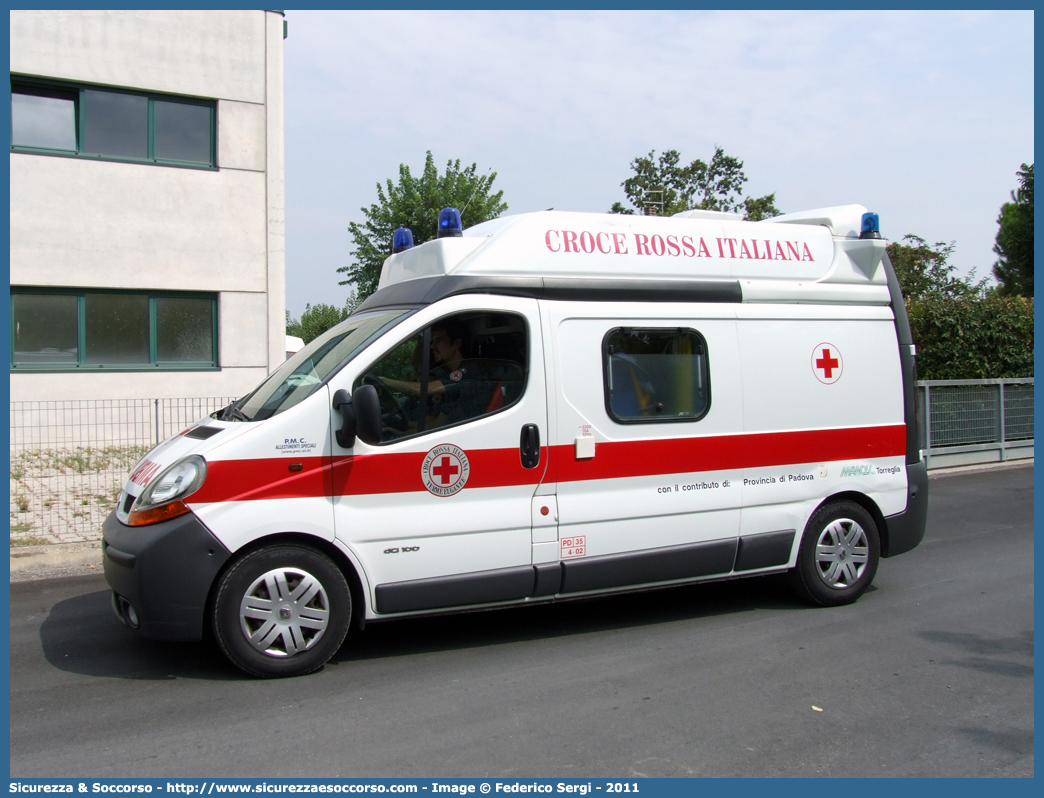 CRI A613B
Croce Rossa Italiana
Termee Euganee (PD)
Renault Trafic III serie
Allestitore P.M.C. S.n.c.
Parole chiave: Croce;Rossa;Italiana;CRI;C.R.I.;Ambulanza;Renault;Trafic;Termee;Euganee;PMC;P.M.C.;A613B