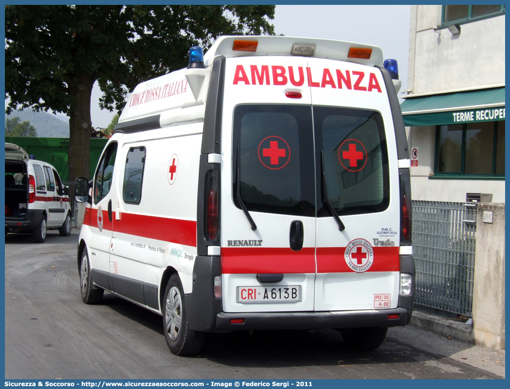 CRI A613B
Croce Rossa Italiana
Termee Euganee (PD)
Renault Master III serie
Allestitore P.M.C. S.n.c.
Parole chiave: Croce;Rossa;Italiana;CRI;C.R.I.;Ambulanza;Renault;Trafic;Termee;Euganee;PMC;P.M.C.;A613B