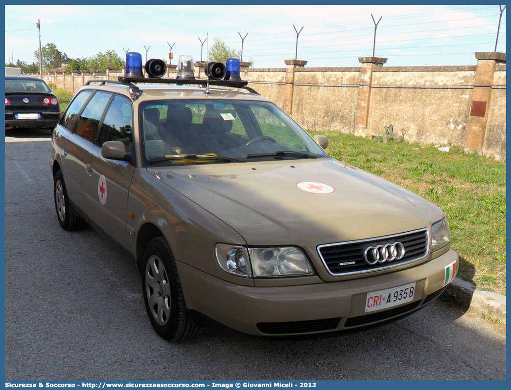 CRI A935B
Croce Rossa Italiana
Corpo Militare
Audi A4 Avant II serie
Parole chiave: CRI;CRIM;C.R.I.;C.R.I.M.;Croce;Rossa;Italiana;Corpo;Militare;Audi;A4;Avant;A935B