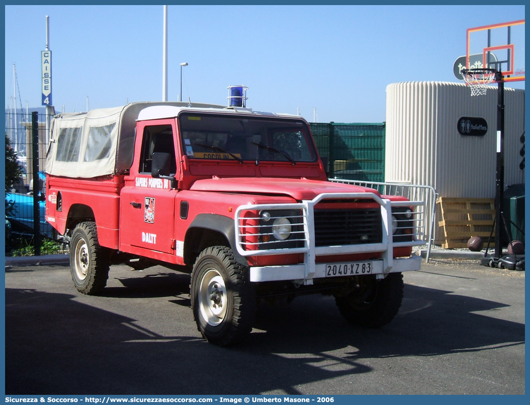 DALTT
République Française
Cogolin
Dévidoir Automobile Léger Tout Terrain
Land Rover Defender 130
Conversion by Gallin Socodes
Parole chiave: République;Française;SDIS;S.D.I.S.;Service;Départemental;Incendie;Secours;83;Cogolin;DALTT;Dévidoir;Automobile;Léger;Tout;Terrain;Land;Rover;Defender;130;Gallin;Socodes