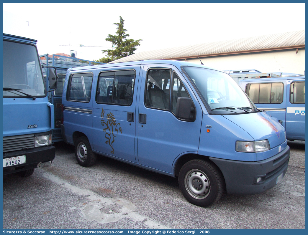 -
Polizia di Stato
Gruppo Sportivo "Fiamme Oro"
Fiat Ducato II serie
Parole chiave: PS;P.S.;Polizia di Stato;Gruppo Sportivo;Fiamme Oro;Fiat;Ducato