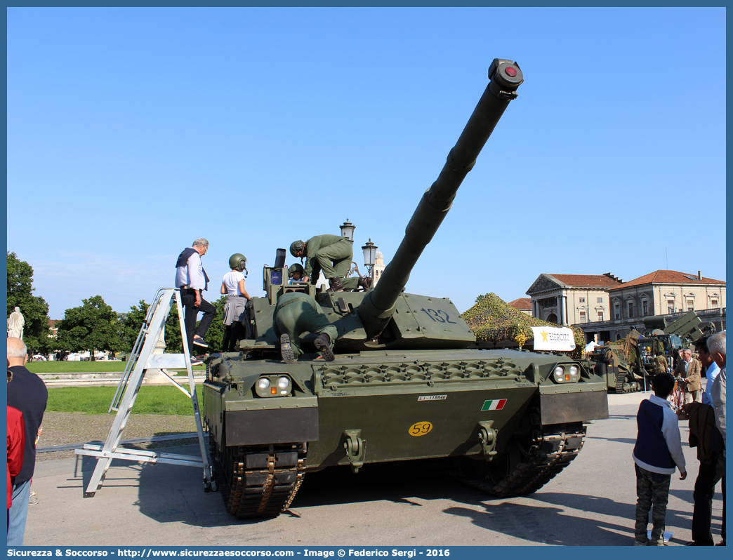 EI 118846
Esercito Italiano
Mezzi da Combattimento
Iveco Oto-Melara MBT Ariete
Parole chiave: EI;E.I.;Esercito;Italiano;Mezzi;da;Combattimento;Iveco;Oto;Melara;MBT;Ariete