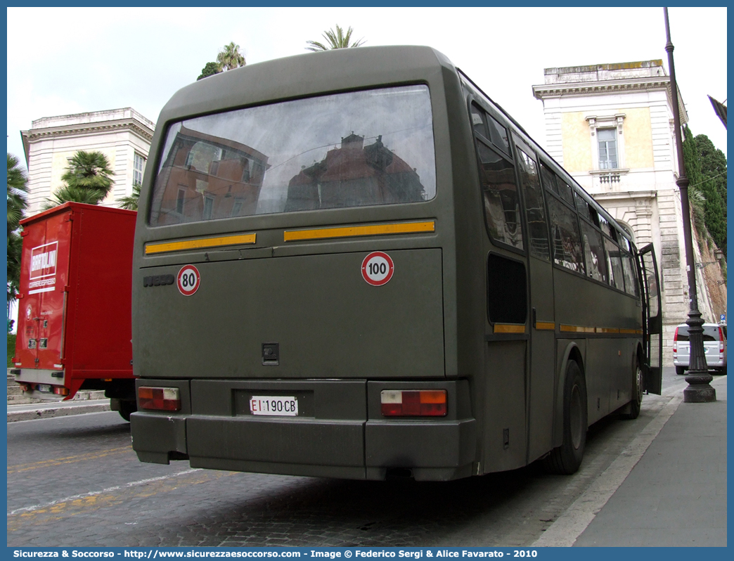 EI 190CB
Esercito Italiano
Iveco 370
Parole chiave: EI;E.I.;Esercito;Italiano;Iveco;370;190CB