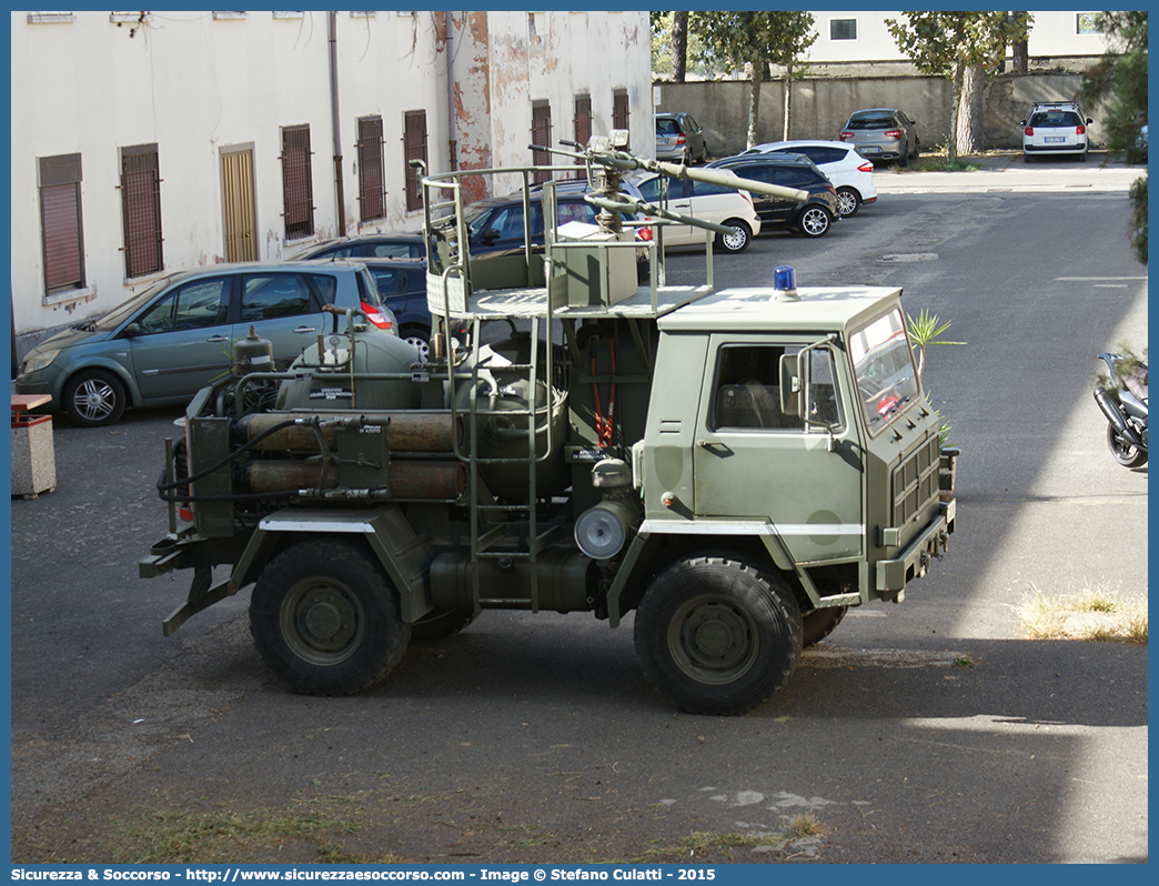 EI 252DJ
Esercito Italiano
Aviazione dell'Esercito
Servizio Antincendio
Sirmac Rampini Vulcano
Parole chiave: EI;E.I.;Esercito;Italiano;Aviazione;Antincendio;Sirmac;Rampini;Vulcano