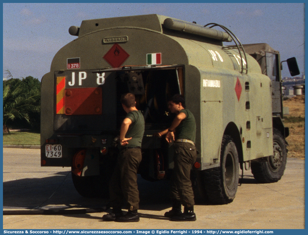 EI 607346
Esercito Italiano
Aviazione dell'Esercito
Fiat CP70
Aviorifornitore
Parole chiave: EI;E.I.;Esercito;Italiano;Aviazione dell'Esercito;Fiat;CP70;Aviorifornitore