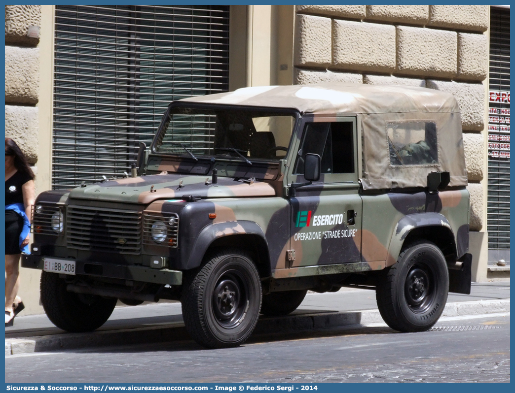 EI BB208
Esercito Italiano
Land Rover Defender 90
Parole chiave: EI;E.I.;Esercito;Italiano;Fuoristrada;operazione;strade;sicure;Land;Rover;Defender;90