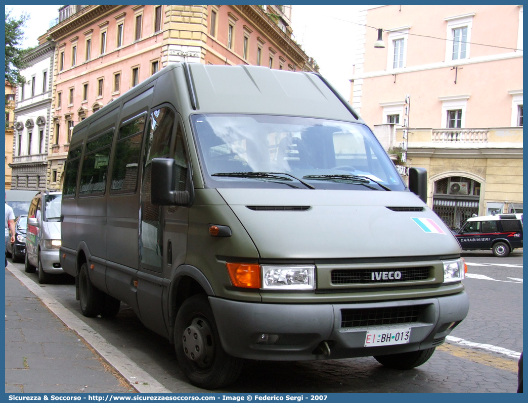 EI BH013
Esercito Italiano
Iveco Daily 50C13 III serie
Parole chiave: EI;E.I.;Esercito;Italiano;Iveco;Daily;50C13