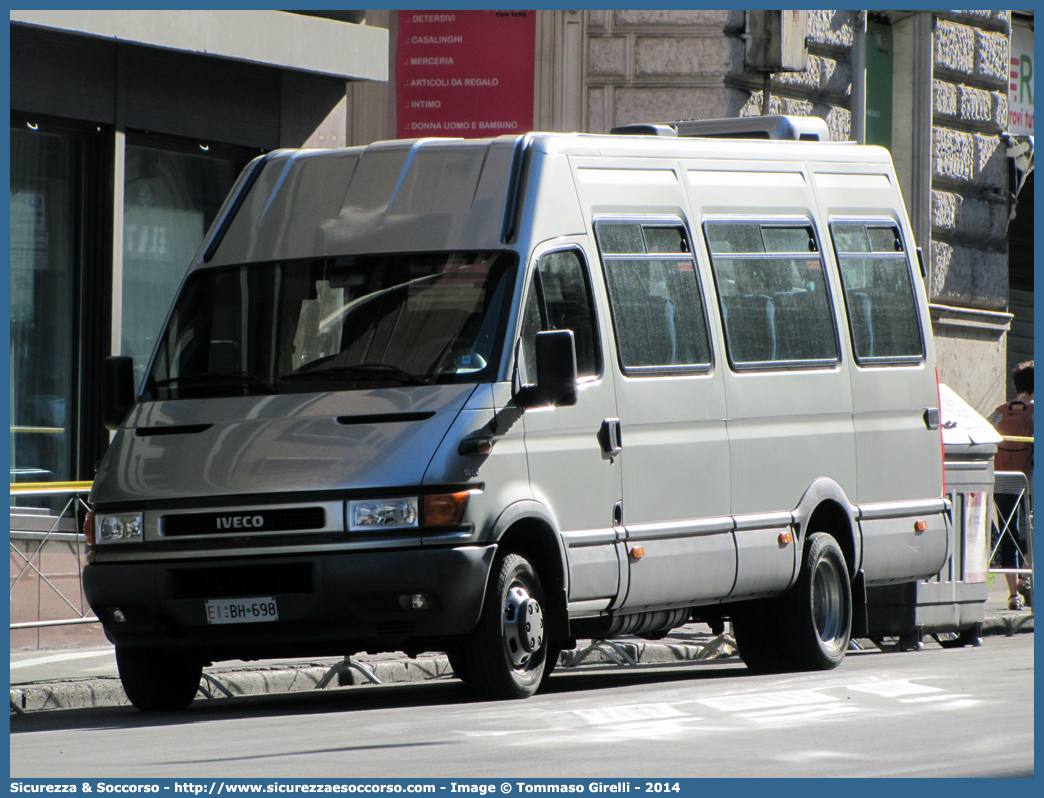 EI BH698
Esercito Italiano
Iveco Daily 50C13 III serie
Parole chiave: EI;E.I.;Esercito;Italiano;Iveco;Daily;50C13