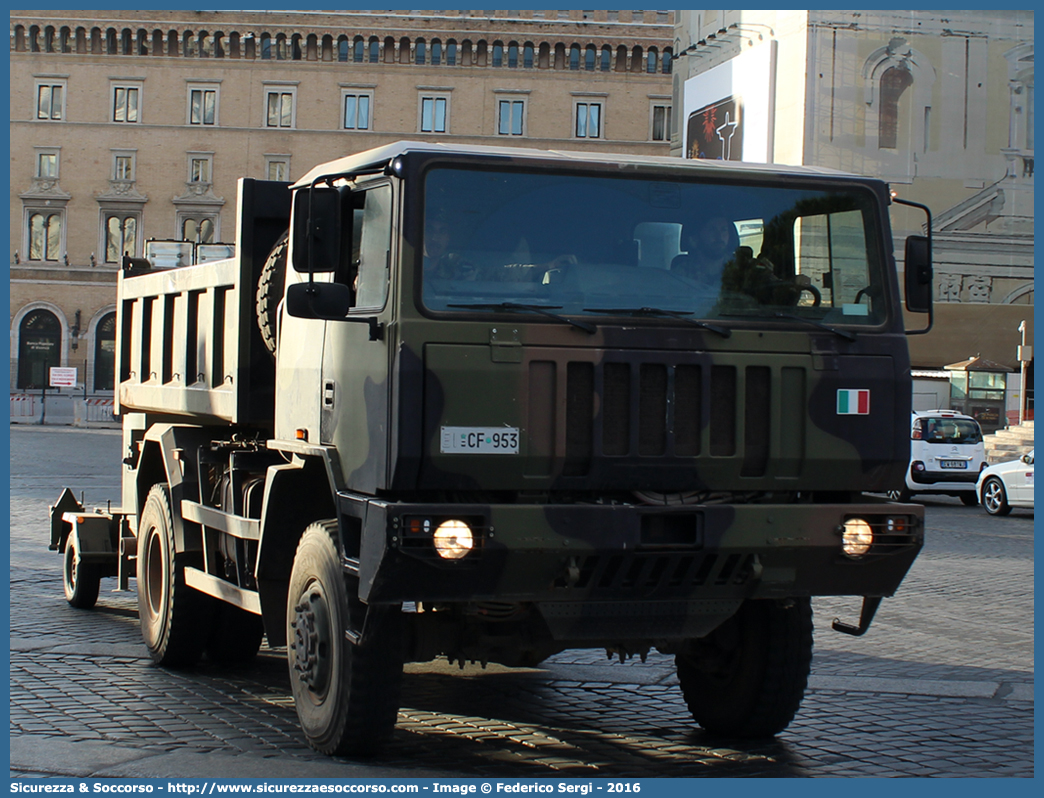 EI CF953
Esercito Italiano
Astra SM44.30 Dumper
con cabina ribassata aviotrasportabile
Parole chiave: EI;E.I.;Esercito;Italiano;Mezzi;da;Cantiere;Trasporto;Materiali;Supporto;Logistico;Astra;SM;44.30