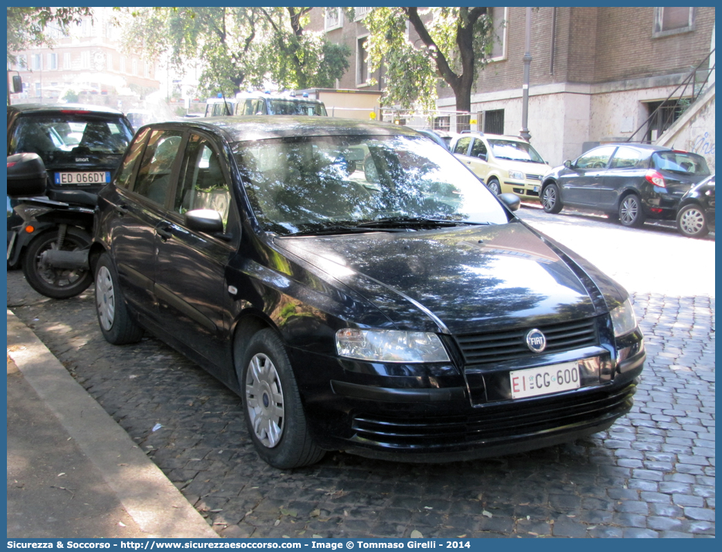 EI CG600
Esercito Italiano
Fiat Stilo II serie
Parole chiave: EI;E.I.;Esercito;Italiano;Autovetture;Fiat;Stilo;CG600