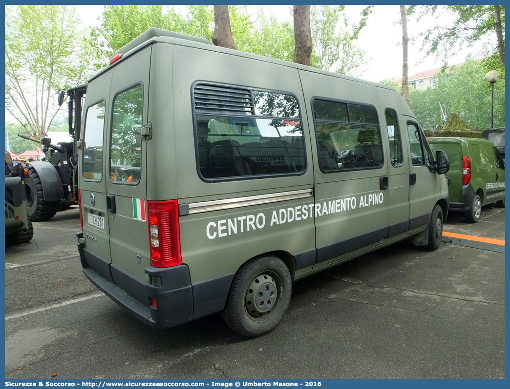 EI CH261
Esercito Italiano
Fiat Ducato II serie restyling
"Centro Addestramento Alpino"
Parole chiave: EI;E.I.;Esercito;Italiano;Fiat;Ducato;Centro;Addestramento;Alpino