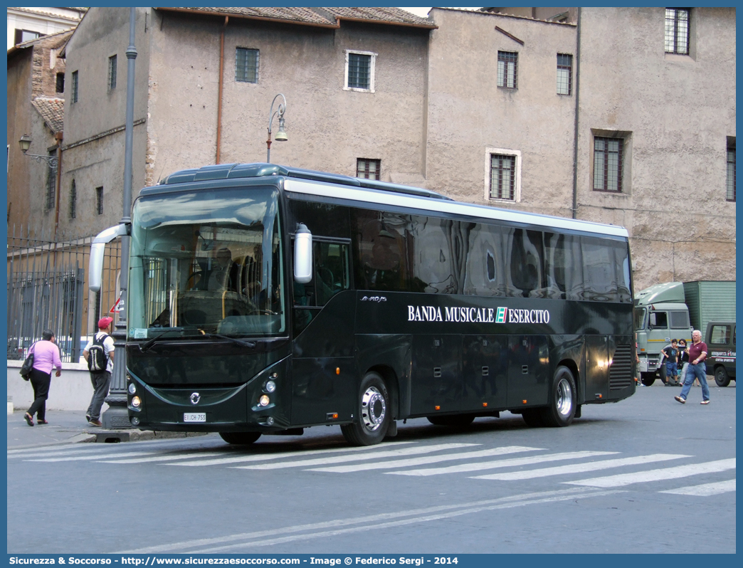 EI CH753
Esercito Italiano
Banda Musicale
Irisbus Evadys
Parole chiave: EI;E.I.;Esercito;Italiano;Banda;Musicale;Irisbus;Evadys;CH753