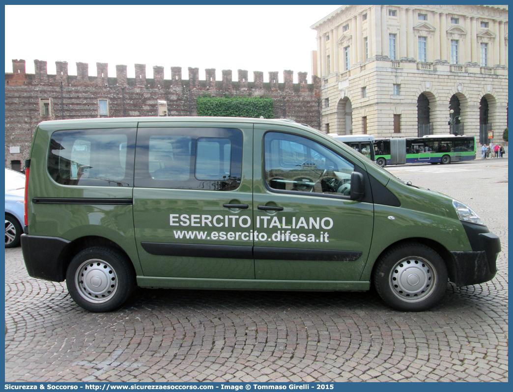 EI CV346
Esercito Italiano
Fiat Scudo IV serie
Parole chiave: EI;E.I.;Esercito;Italiano;Fiat;Scudo