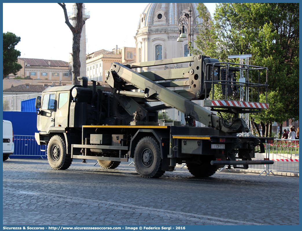 EI CV773
Esercito Italiano
Astra SMR 44.30 PLE 4x4
Allestitore Isoli S.p.A.
Parole chiave: EI;E.I.;Esercito;Italiano;Trasporto;Materiale;Supporto;Tecnico;Logistico;Astra;SMR;44.30;Isoli